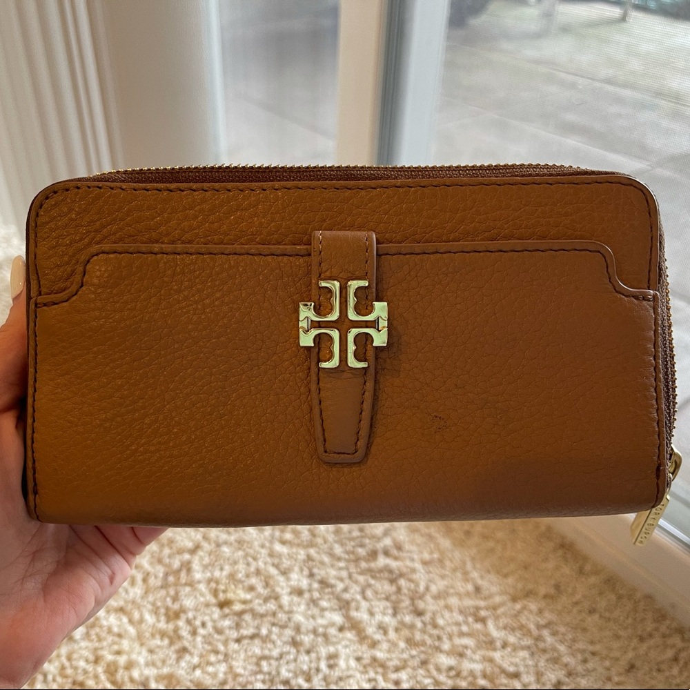 Tory Burch Wallet